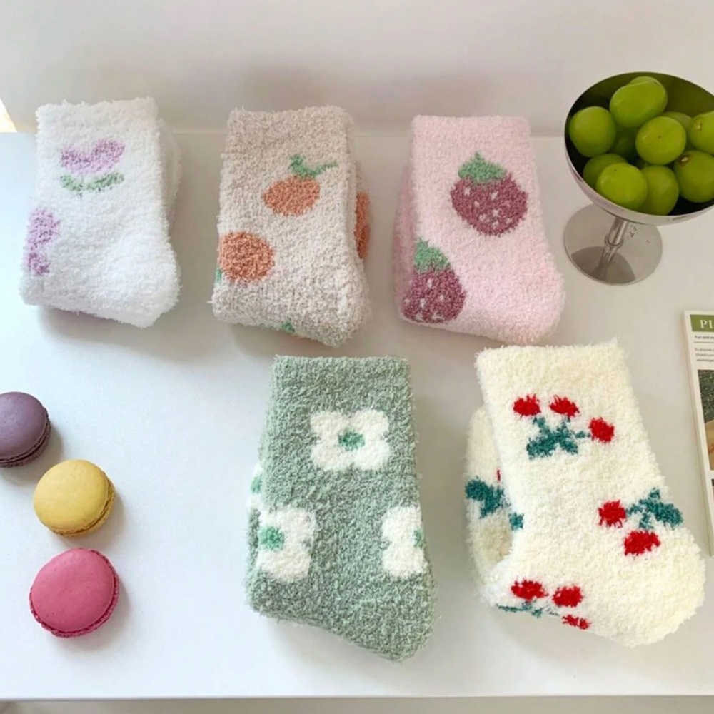2 Random Pairs Teddy Print Socks